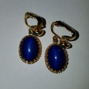 Vintage Avon Clip On Earrings Blue Drops